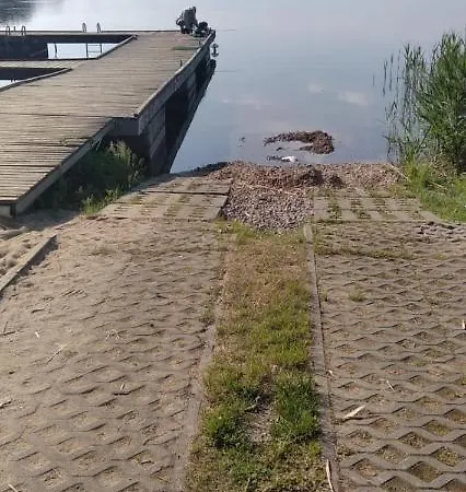 Letniskowe Nad Jeziorem Lubie Holiday home *