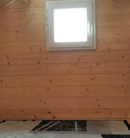 Letniskowe Nad Jeziorem Lubie