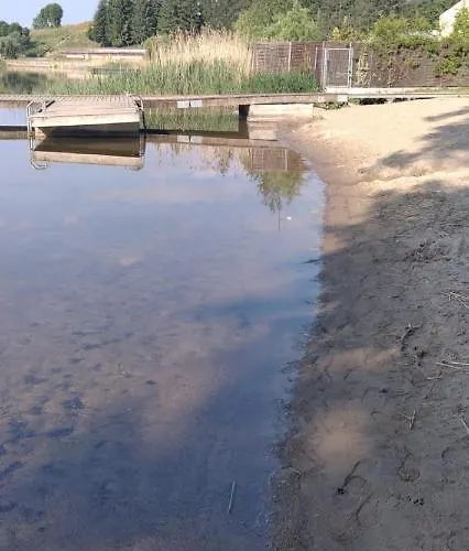 Letniskowe Nad Jeziorem Lubie *